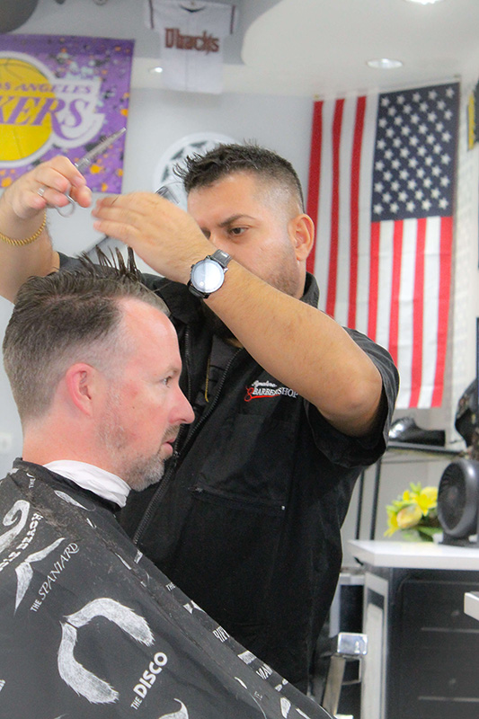 https://signaturebarbershop.net/wp-content/uploads/2020/11/gallery_full-25.jpg