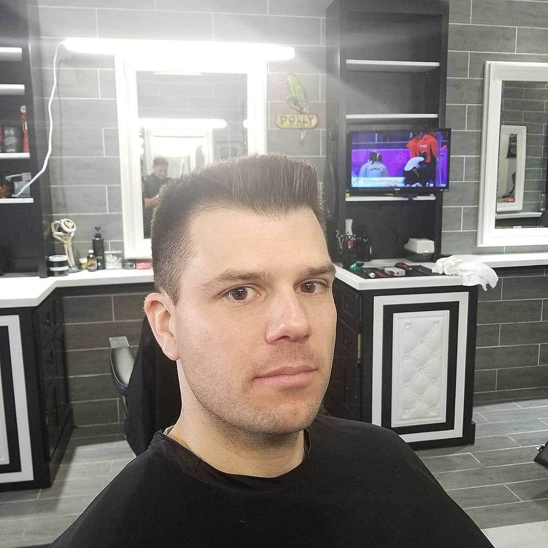 https://signaturebarbershop.net/wp-content/uploads/2020/11/gallery_full-4.jpg