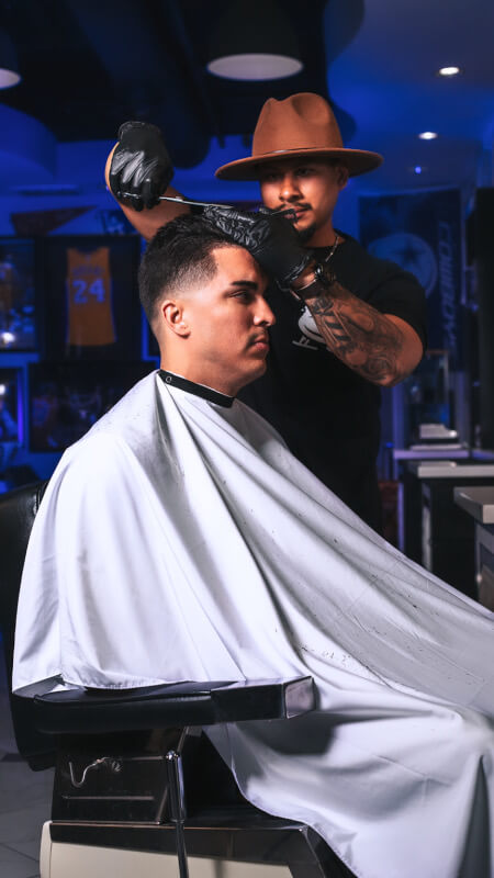 https://signaturebarbershop.net/wp-content/uploads/2021/05/48D23B40-B769-4D02-A160-3B20F30C22C9.jpg
